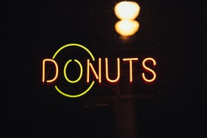 neon donuts sign to show Best Donuts in Woodland Hills