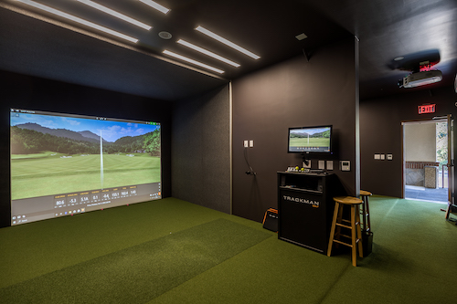 Woodland Hills Country Club - golf simulator